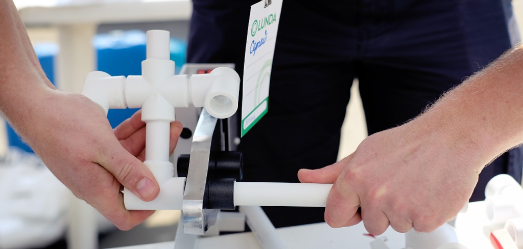 полипропиленовые трубы и фитинги инженерное оборудование.jpg