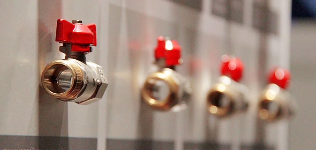12латунная запорная арамтура PRO AQUA Про Аква.JPG