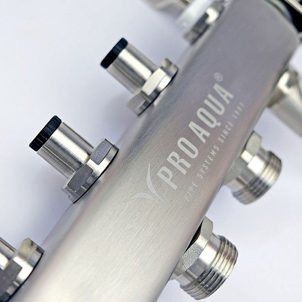 PRO AQUA Коллекторный блок с регулировочными клапанами